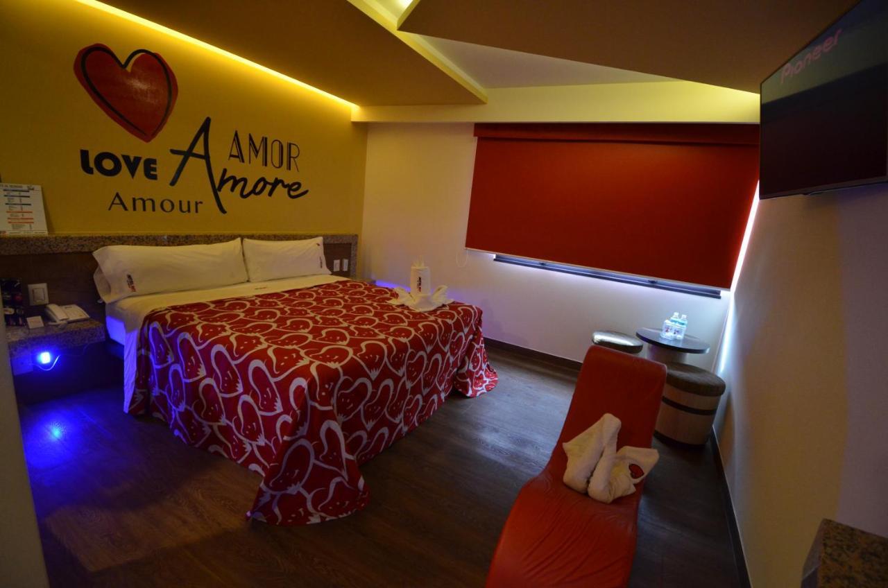 Hotel La Villa •Solo Adultos เม็กซิโกซิตี้ ภายนอก รูปภาพ